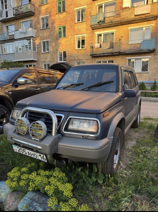 Продам машину Suzuki Escudo