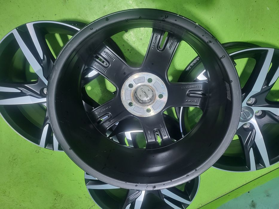 18 5x108 Volvo лети джанти 5х108 волво