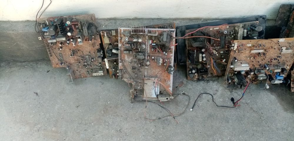 Продаю платы от тв