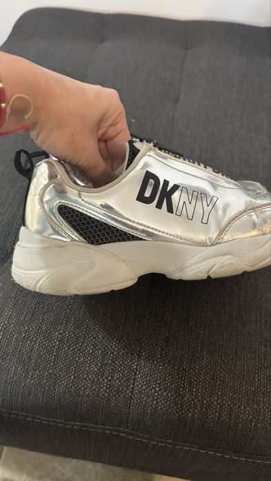 Оригинални DKNY 35 номер