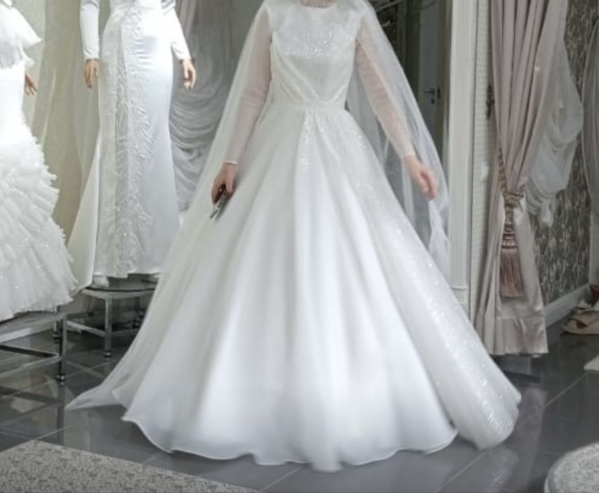 Свадебное платье.