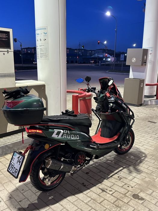 Мопед макси 180куб