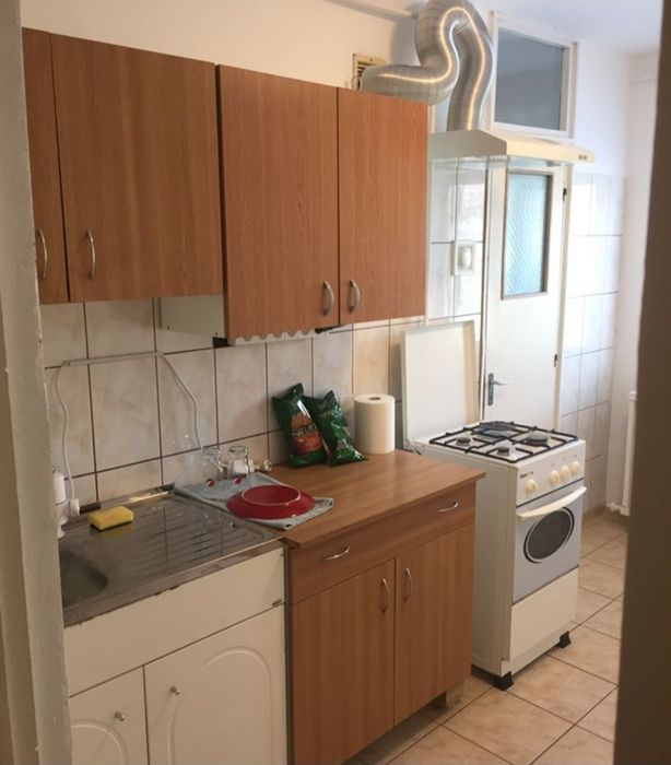 Inchiriez apartament 2 camere centru Otopeni