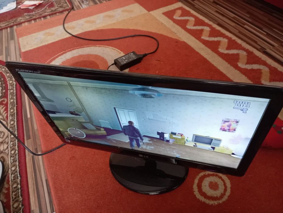 Monitor led LG 21.5" e2250v