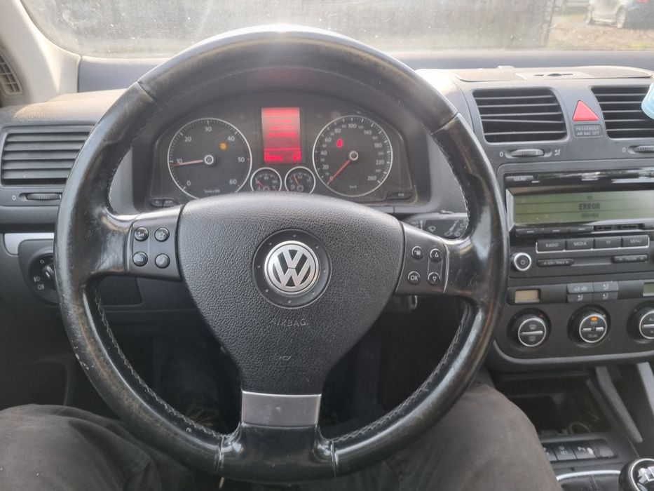Dezmembrez golf5 plus  1.9 tdi