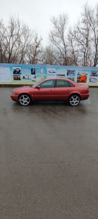 Ауди А4 2.6 автомат