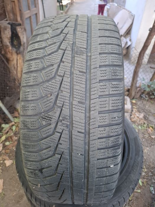Зимни гуми 235/45/19