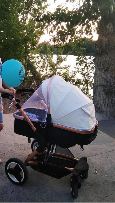 Продам коляску и автолюльку.