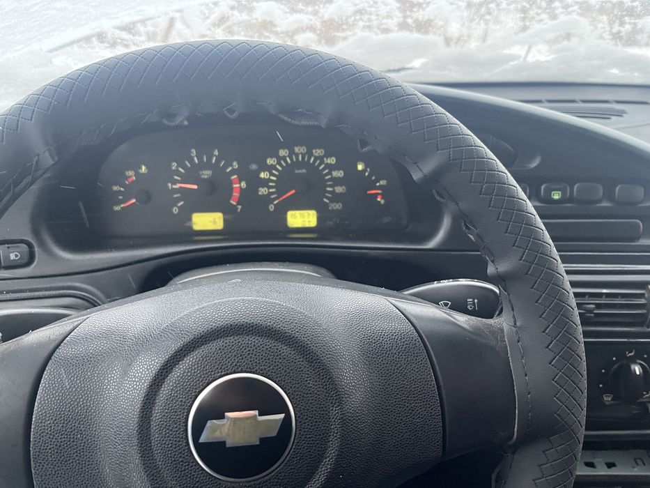 Шевролет Нива 2011 года