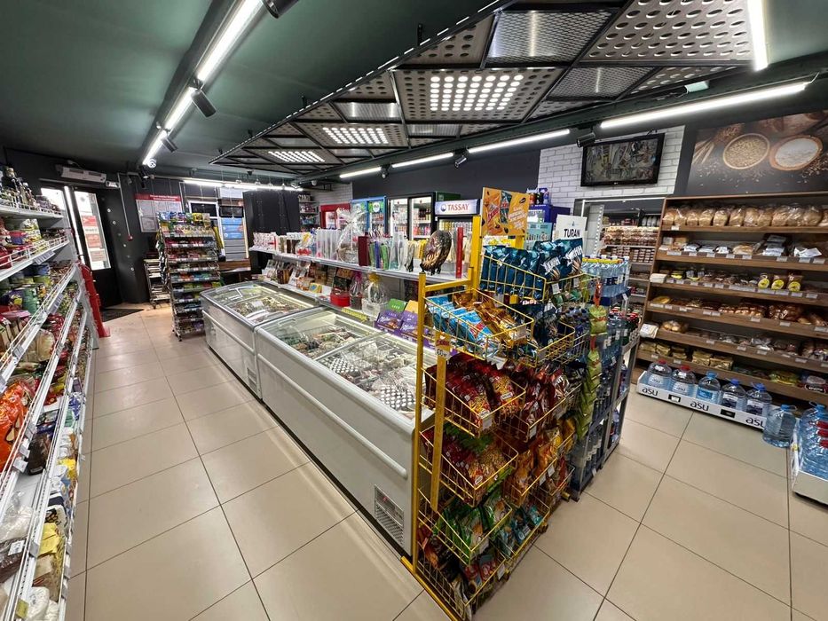 В продаже Магазин Смак Крылова 112
