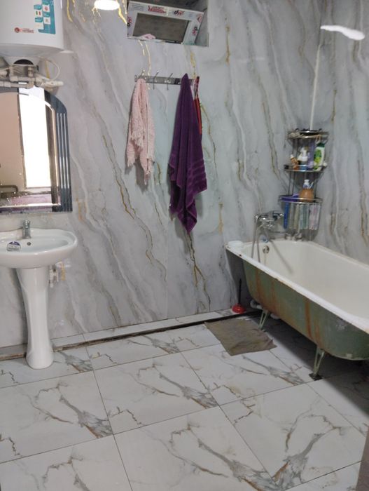 Ховли уй сотилади