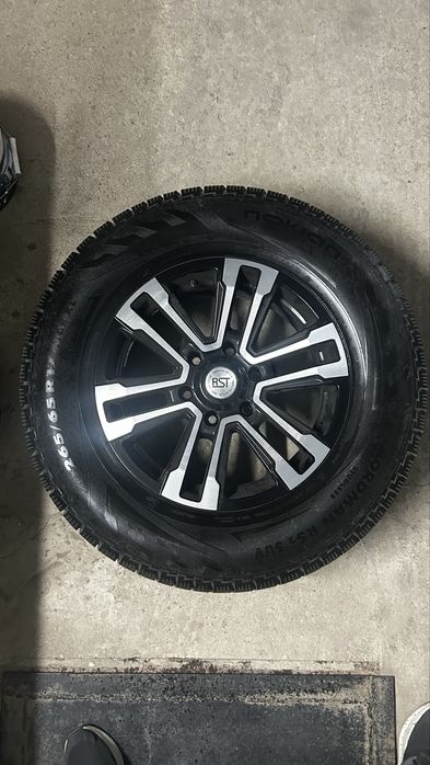Шины с дисками 265 65 R17 LC Prado