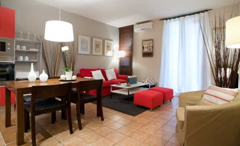 Дава се под наем Тристаен апартамент в Пловдив, Център - 74 кв.м за 214.2 € - Снимка #2