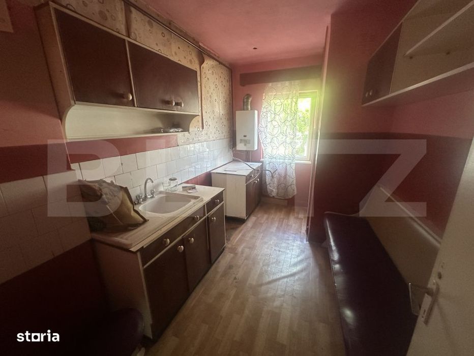 Apartament 3 camere, decomandat, 55 mp, zona Micro17