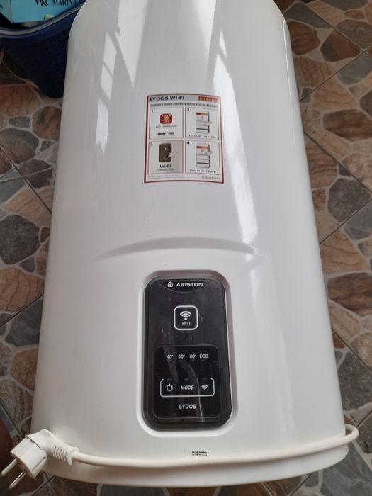 Vând boiler electric