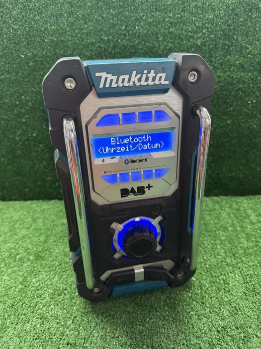Bluetooth радио на Makita DMR112