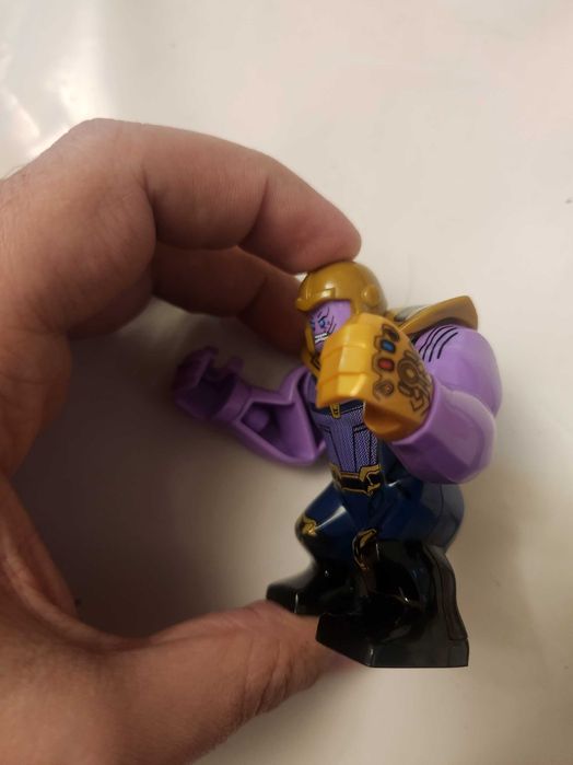 9 минифугурки от алтернативен конструктор