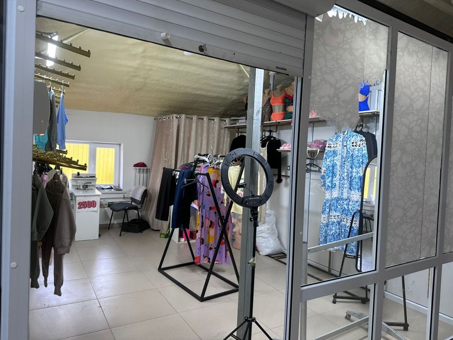 Сдается пол бутика