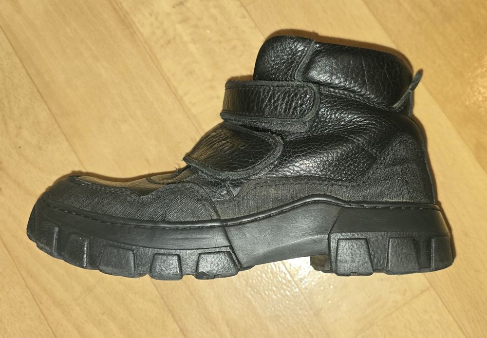 Продам зимние сапоги для мальчика