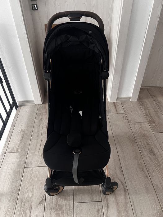 Cybex Coya Rosegold, flexibil, ultra-compact - Sepia Black