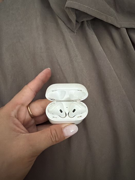 Airpods 2 оригинал