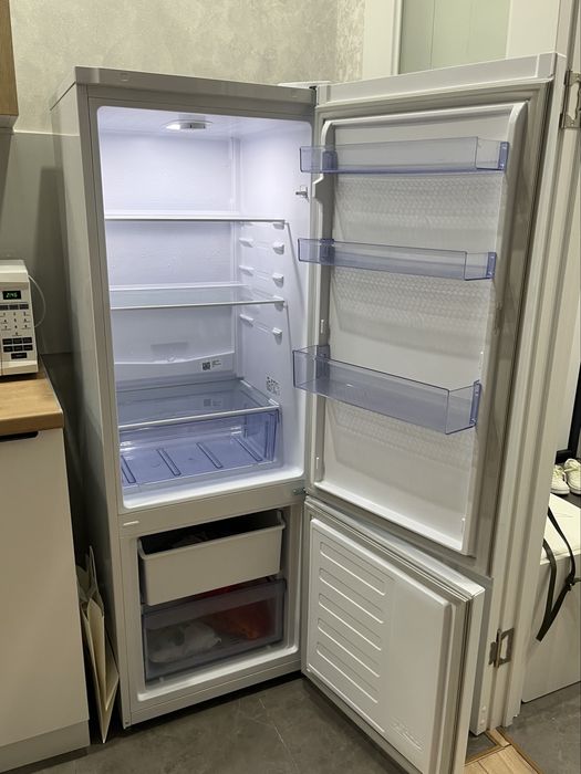 Продам холодильник