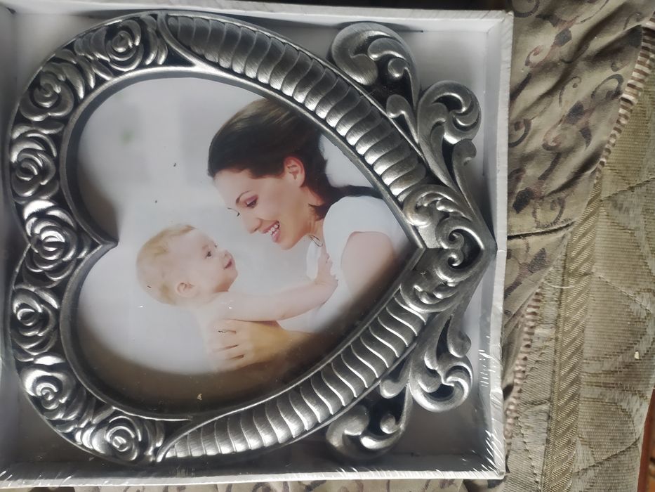 Продам фоторамка сердечко