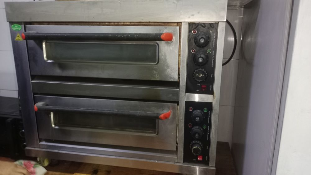 Продам духовку !