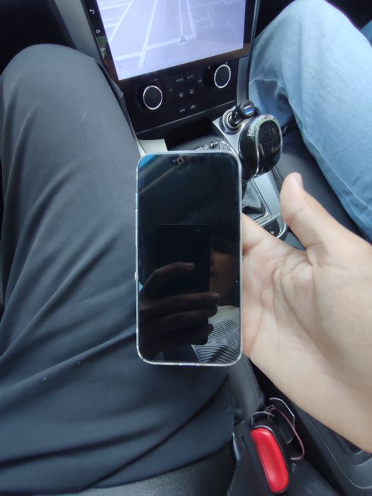 Iphone 16 e sotilad