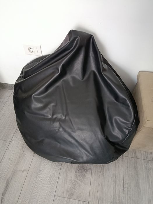 Fotoliu puf negru