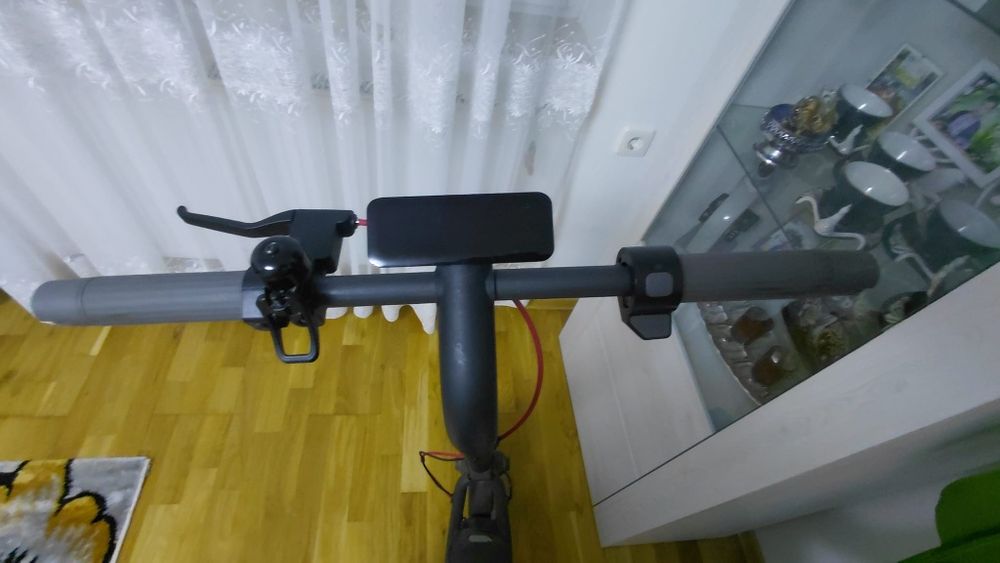 Trotineta Navee v40i