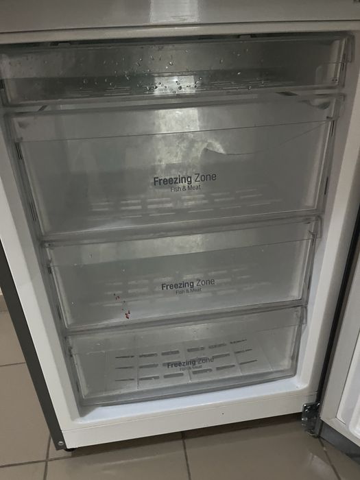 Продаю холодильник,потребуется ремонт.Б/у