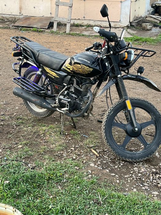 Suzuki gsx 200cc
