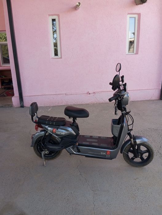 Скутер ск8 продам