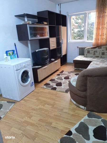 Apartament 4 camere, decomandat, etaj intermediar, BIG, Manastur