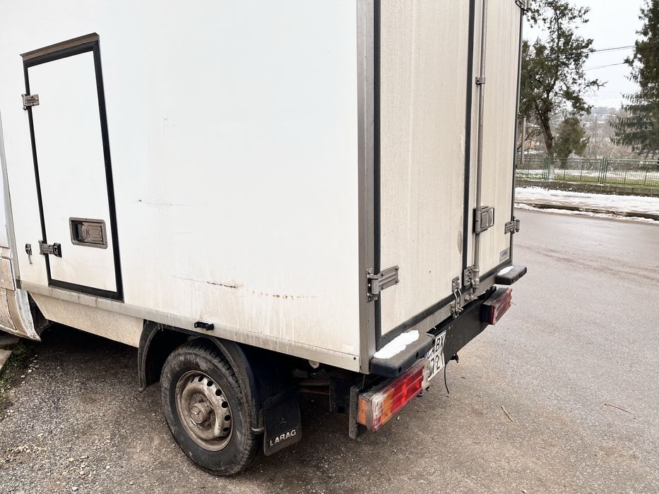 Продавам хладилен фургон