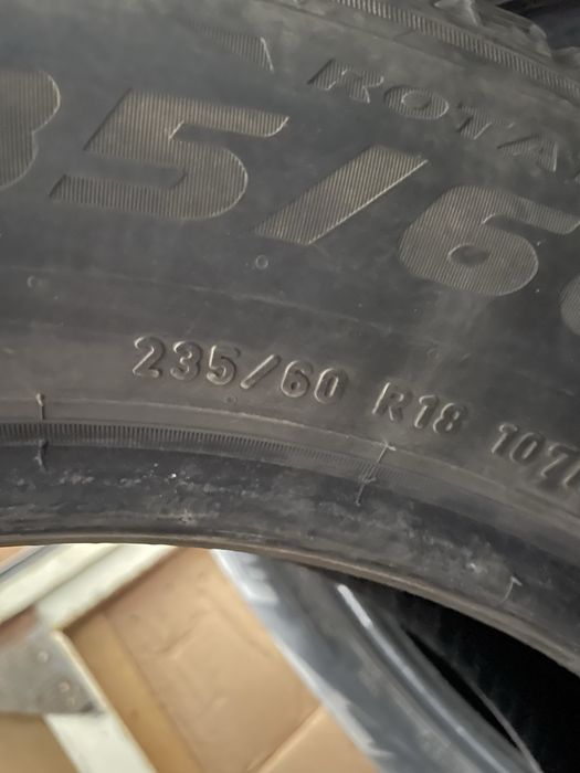 Pirelli Scorpion Ice Zero 2, 235/60 R18