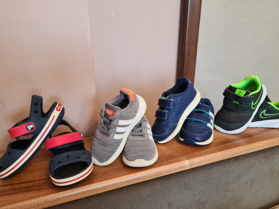 Маратонки за момче от 21,22 номер