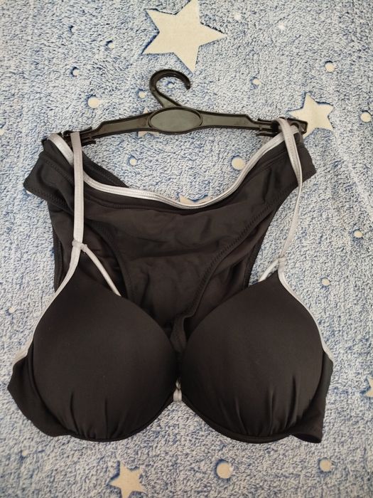 Новый купальник + накидка 48рр