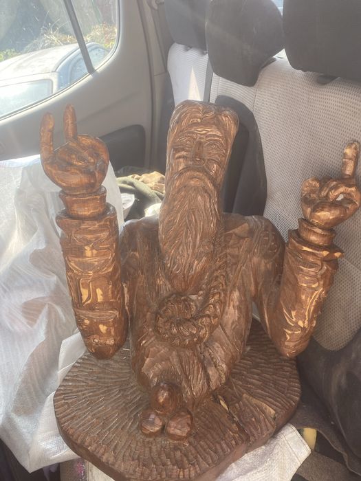 statuie veche lemn mongolia