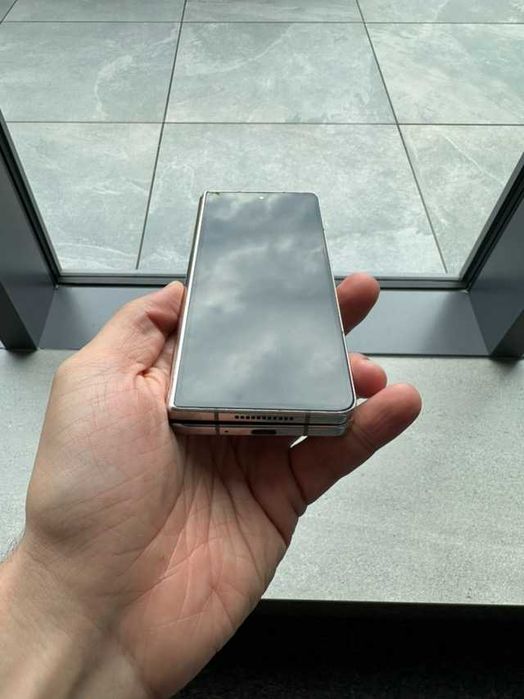 Samsung Galaxy Z Fold 4 5G, 512GB / 12GB RAM, Beige