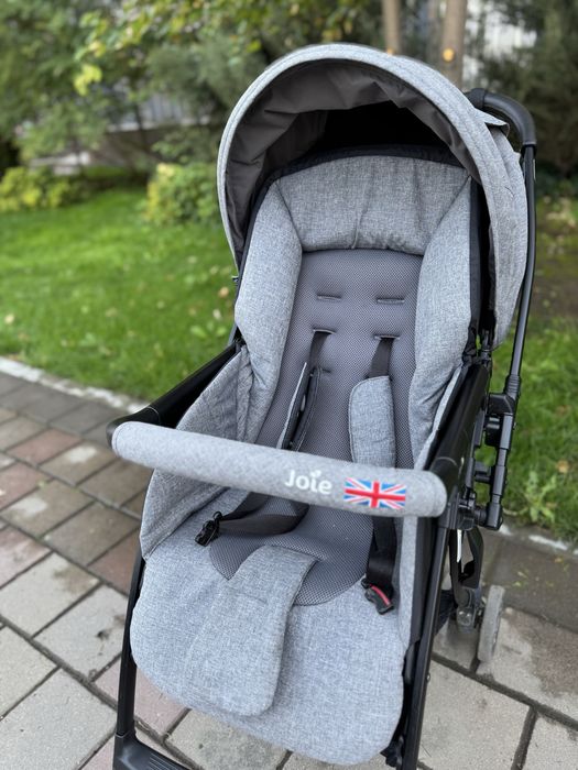 Прогулочная коляска Joie 5,3 кг в связи с переездом