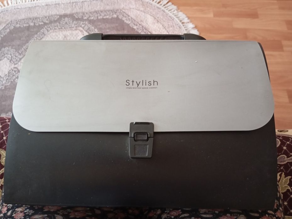 Продам   портфели