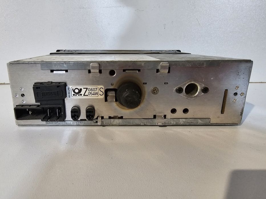 radio blaupunkt ludwigshaffen 18 

arata foarte bine 
nu ii cunosc sta