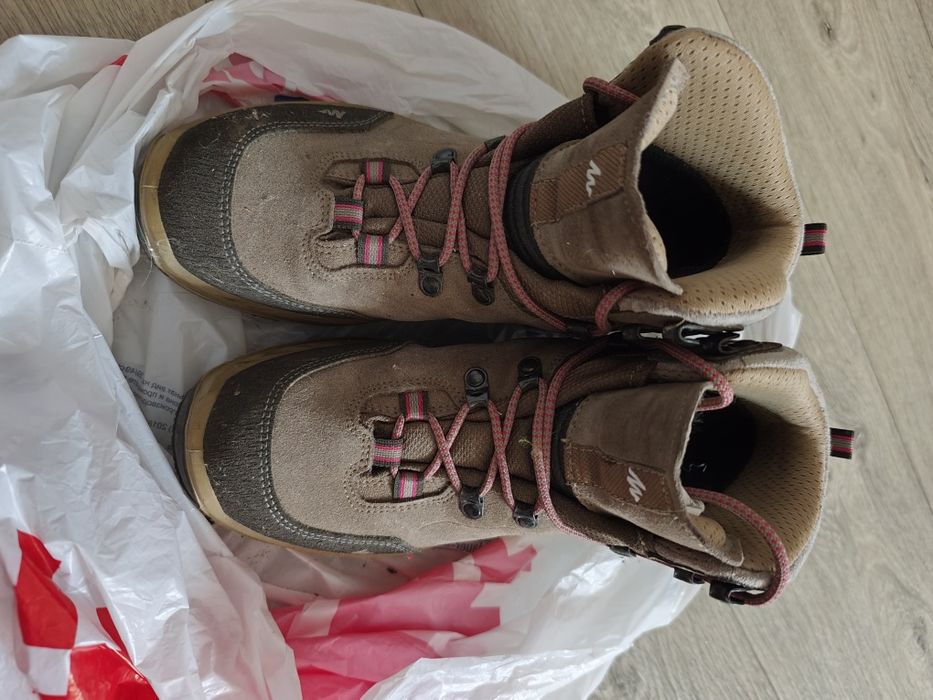 Туристически обувки