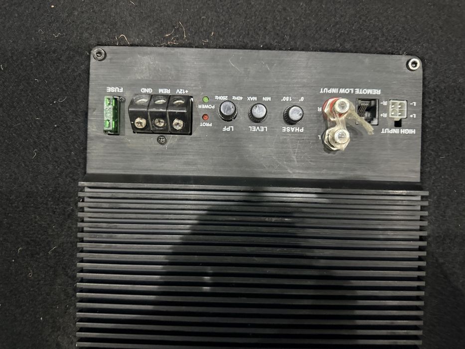 Буфер салонды жарады