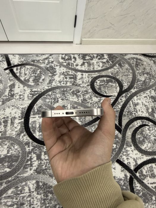 iPhone 15 Pro 2ta simkartali