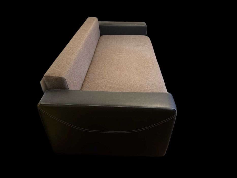 Canapea 2-3 locuri, modernă, material textil + piele ecologică, foarte confortabilă