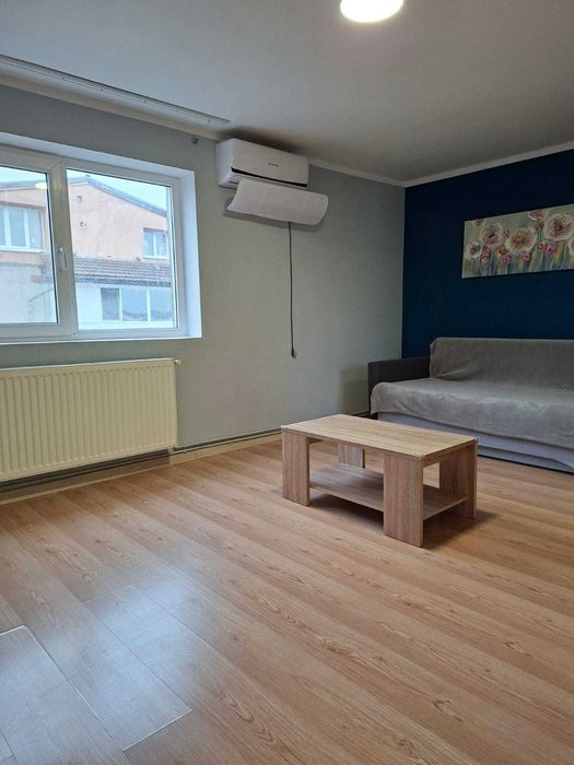 Apartament 2 camere, renovat, centrala proprie, decomandat, Soarelui