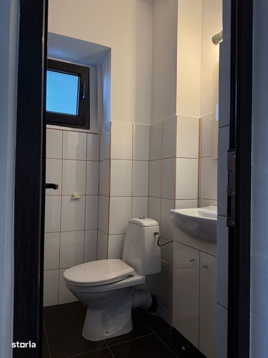 Inchiriez apartament 3 camere semidecomandat capat cug